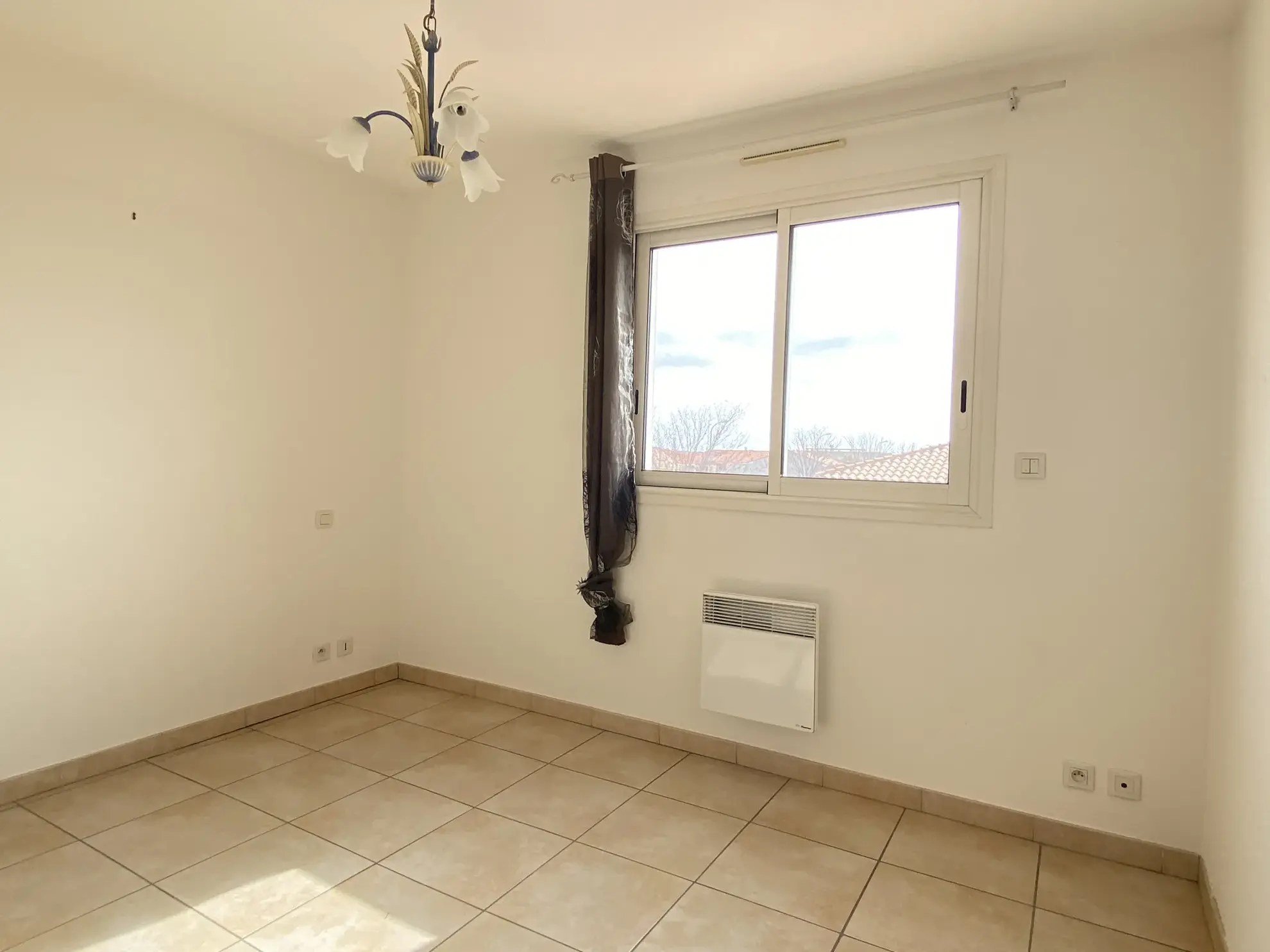 Appartement T4 avec terrasse et garage à Perpignan Sud 