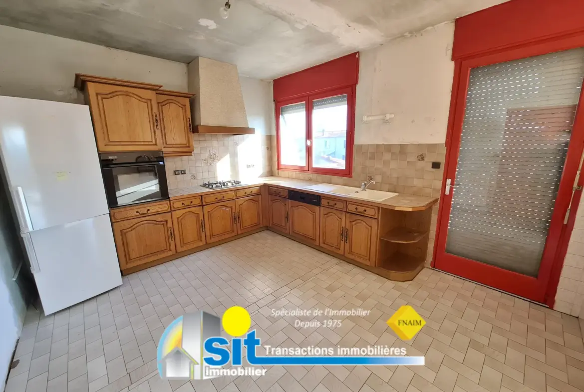 Maison traditionnelle à vendre à Saint-Clair-du-Rhône - 235000 EUR 