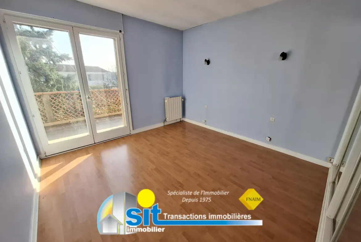 Maison traditionnelle à vendre à Saint-Clair-du-Rhône - 235000 EUR 