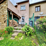 Maison de bourg avec terrain à Champagnac-le-Vieux