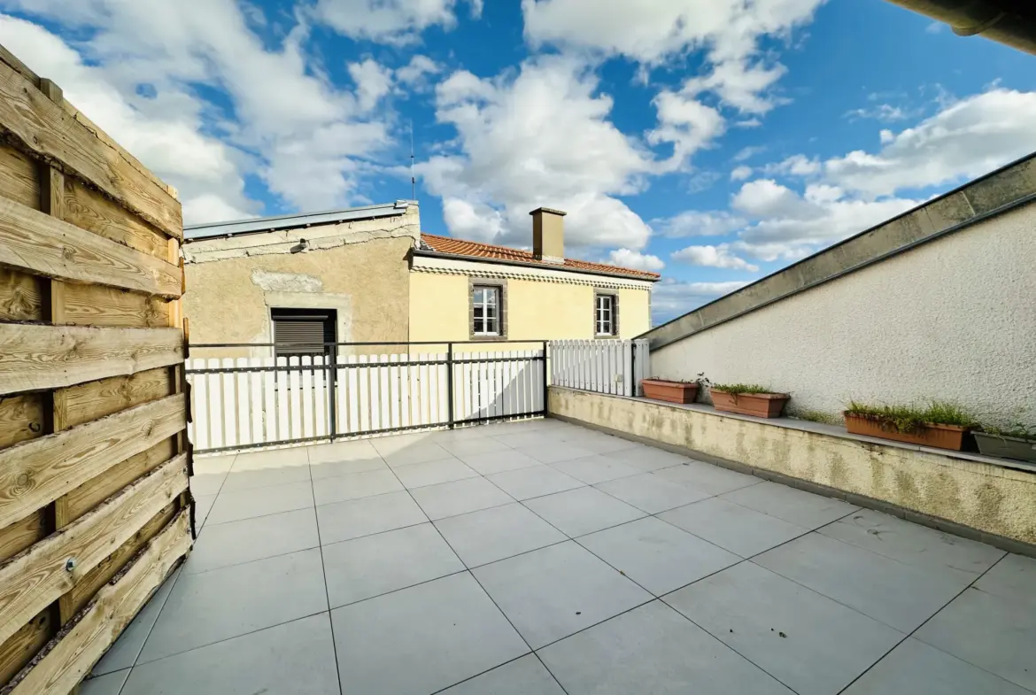 Charmante Maison de Bourg à Cournon d'Auvergne avec Terrasse 