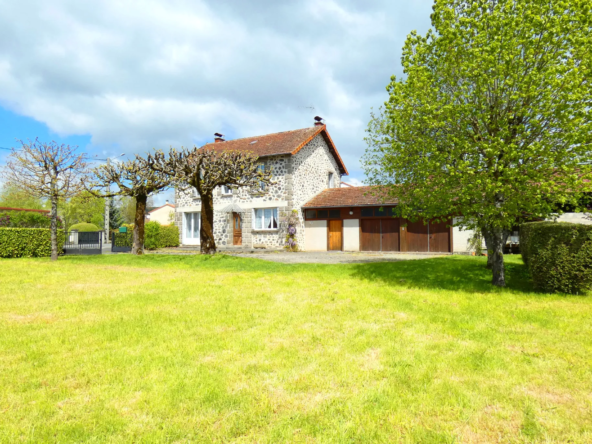 Belle Maison en Pierre à Vendre à Jussac