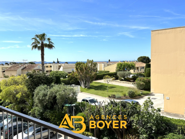 Appartement T2 de 51 m² à Bandol avec Vue Mer