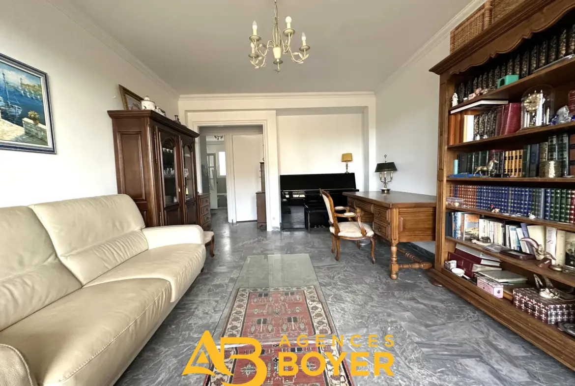 Appartement T2 de 51 m² à Bandol avec Vue Mer 