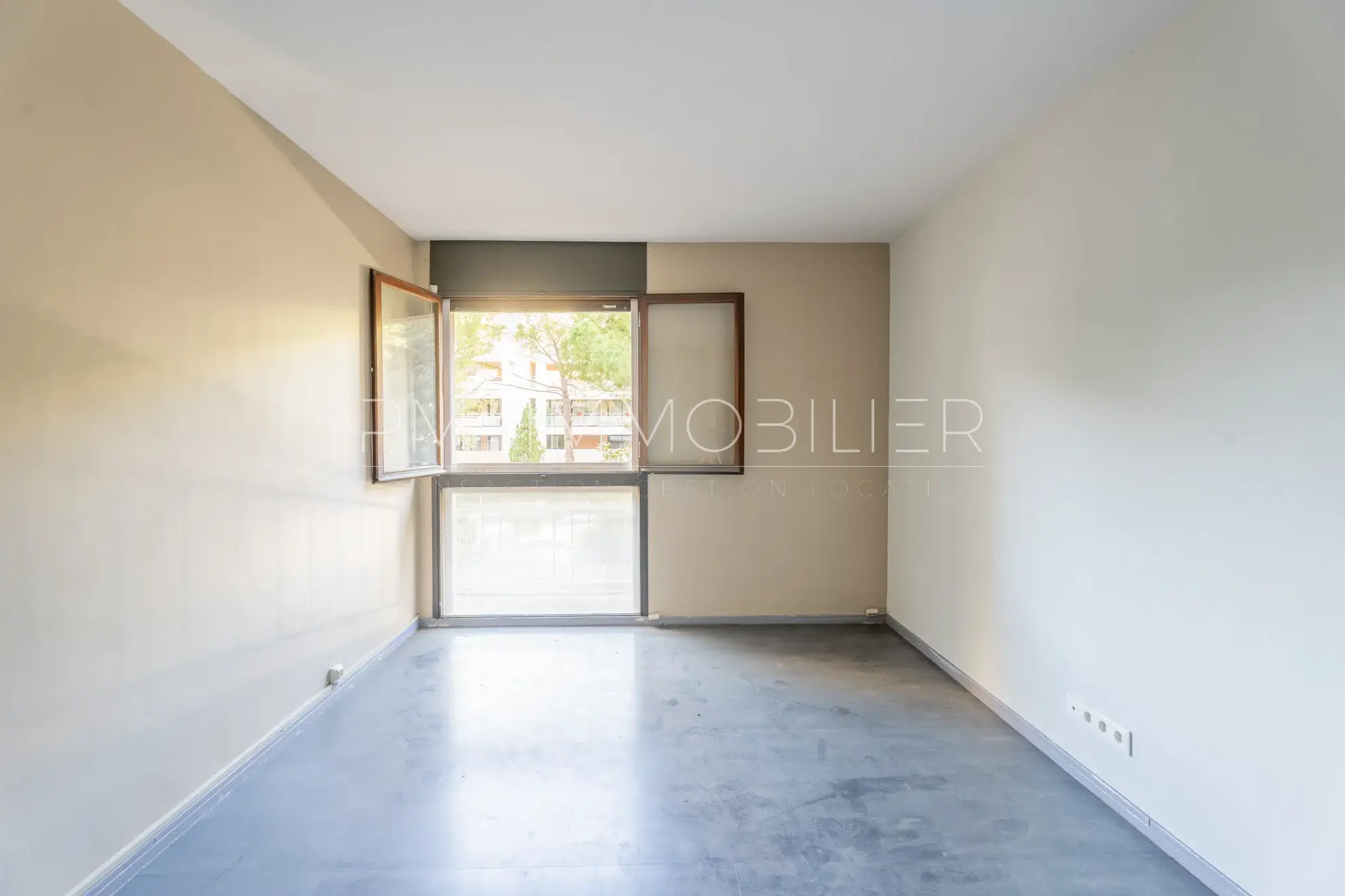 Appartement T4 avec balcon à vendre dans le quartier du Cabot, Marseille 9ème 