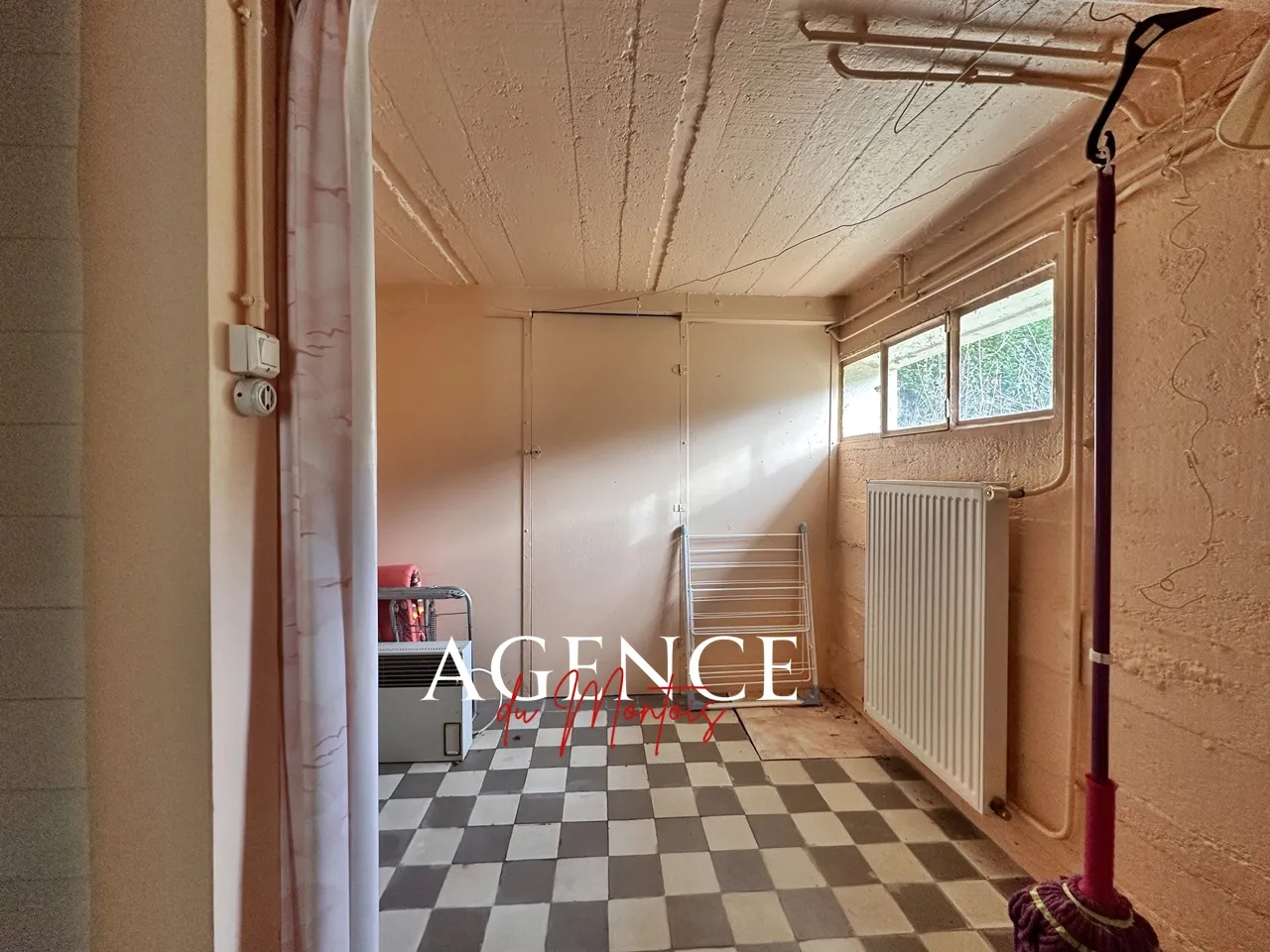 Pavillon à vendre à Bray sur Seine - 563 m² de jardin 