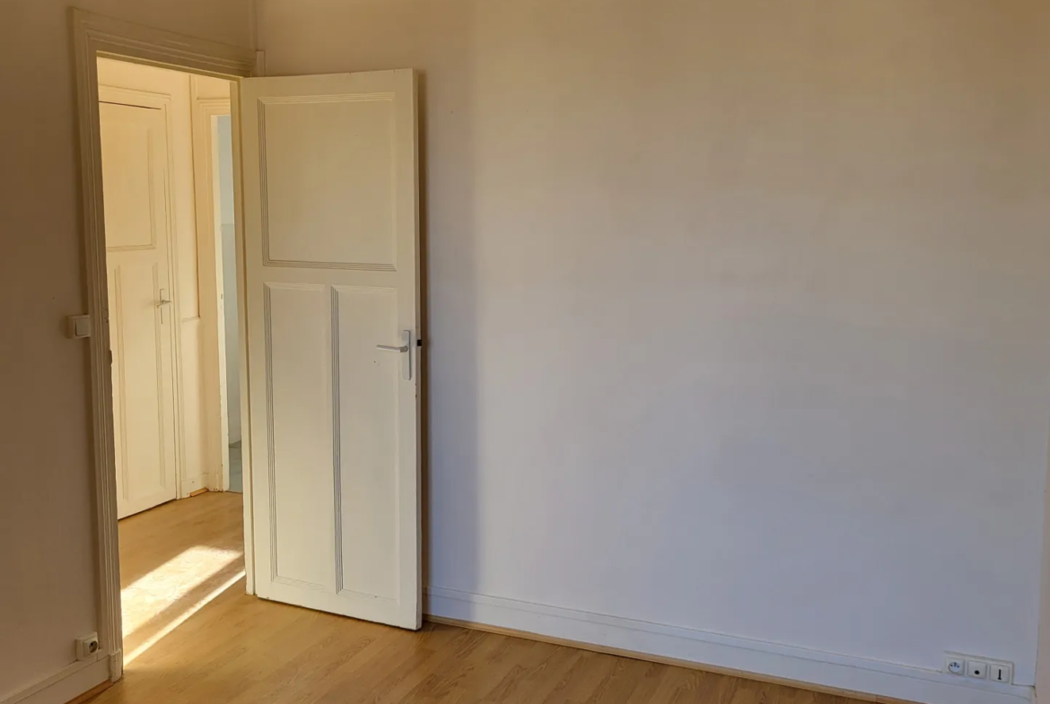 Vente appartement 2 pièces à Viroflay avec balcon 