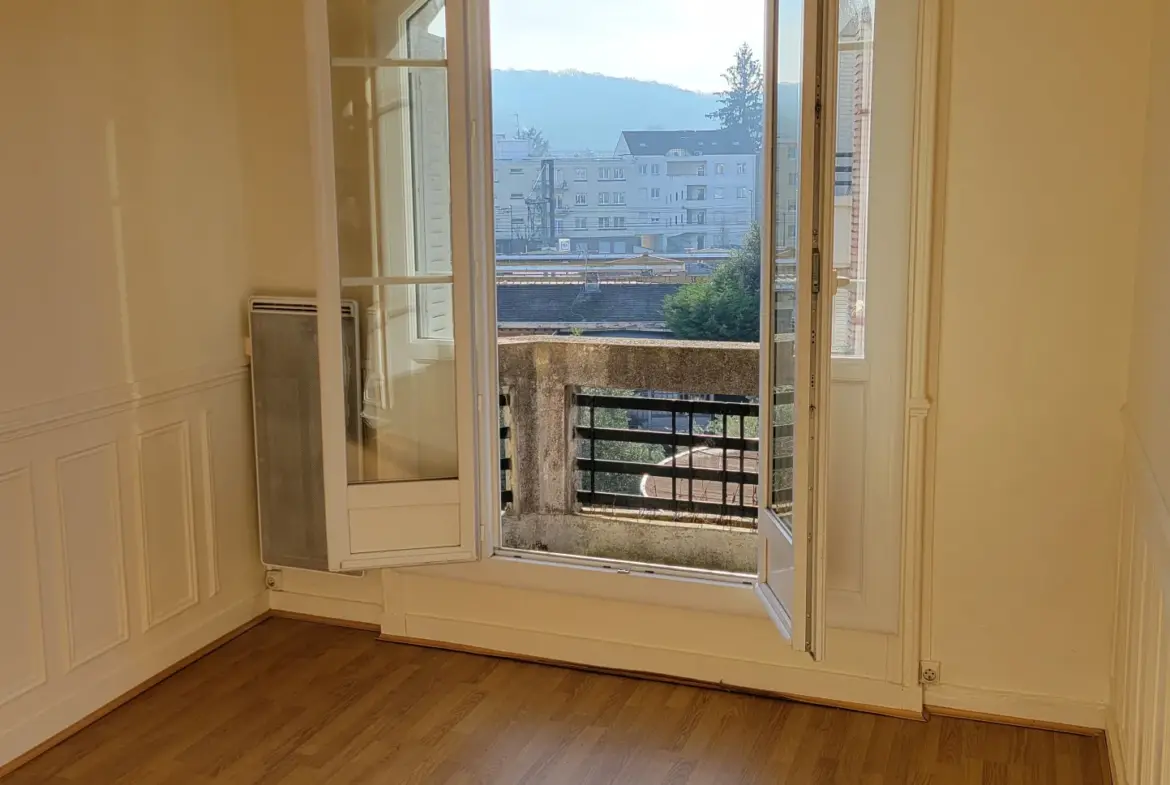 Vente appartement 2 pièces à Viroflay avec balcon 