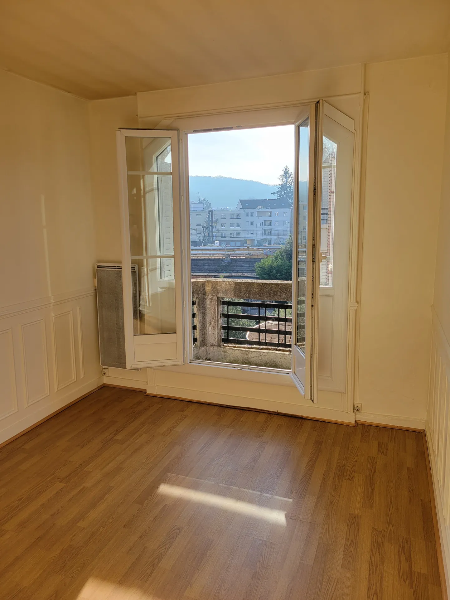 Vente appartement 2 pièces à Viroflay avec balcon 