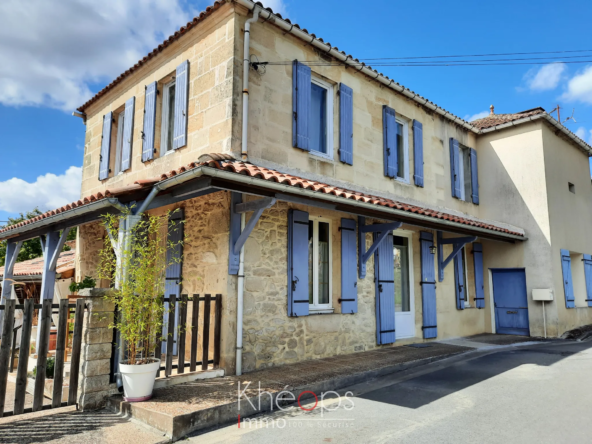 Vente Maison de Bourg Charmante avec 5 Chambres à Mauriac