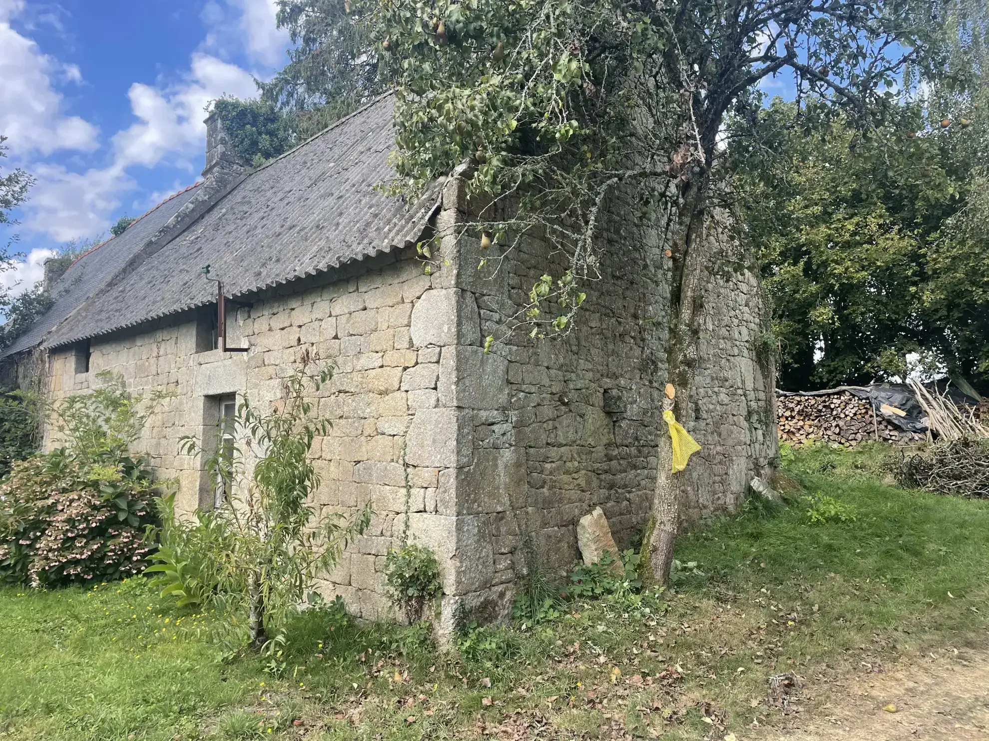 Longère à rénover à Melrand au cœur de la vallée du Blavet 