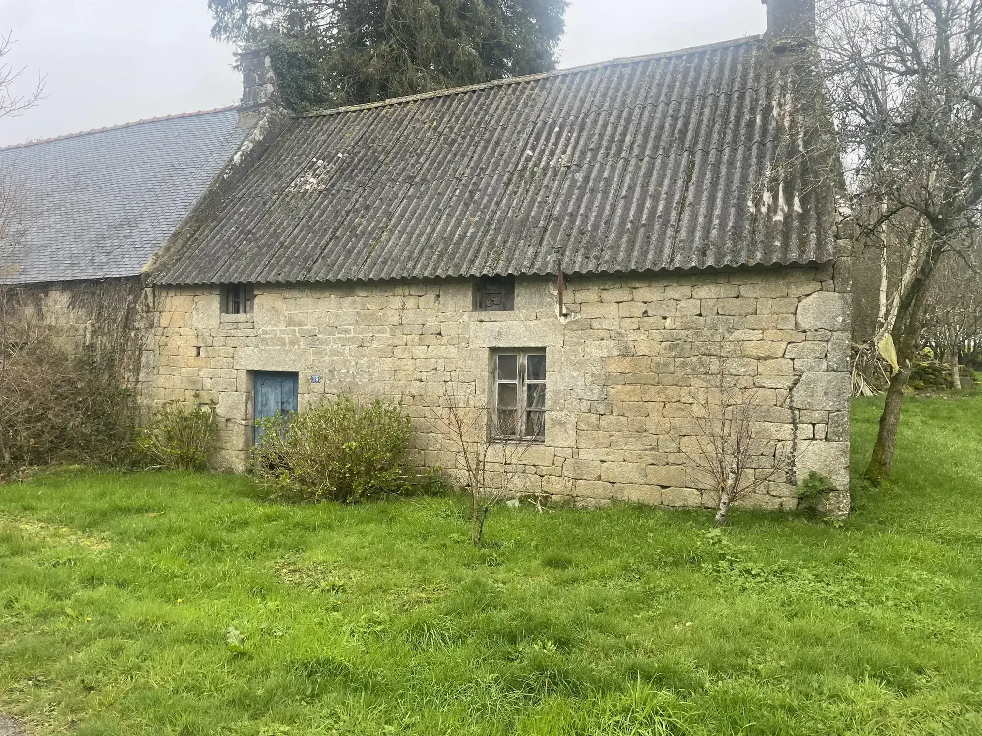 Longère à rénover à Melrand au cœur de la vallée du Blavet 