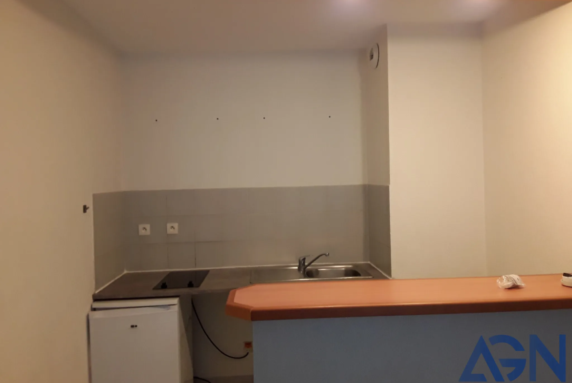 À vendre : appartement studio de 33,49 m² à Montpellier avec terrasse 