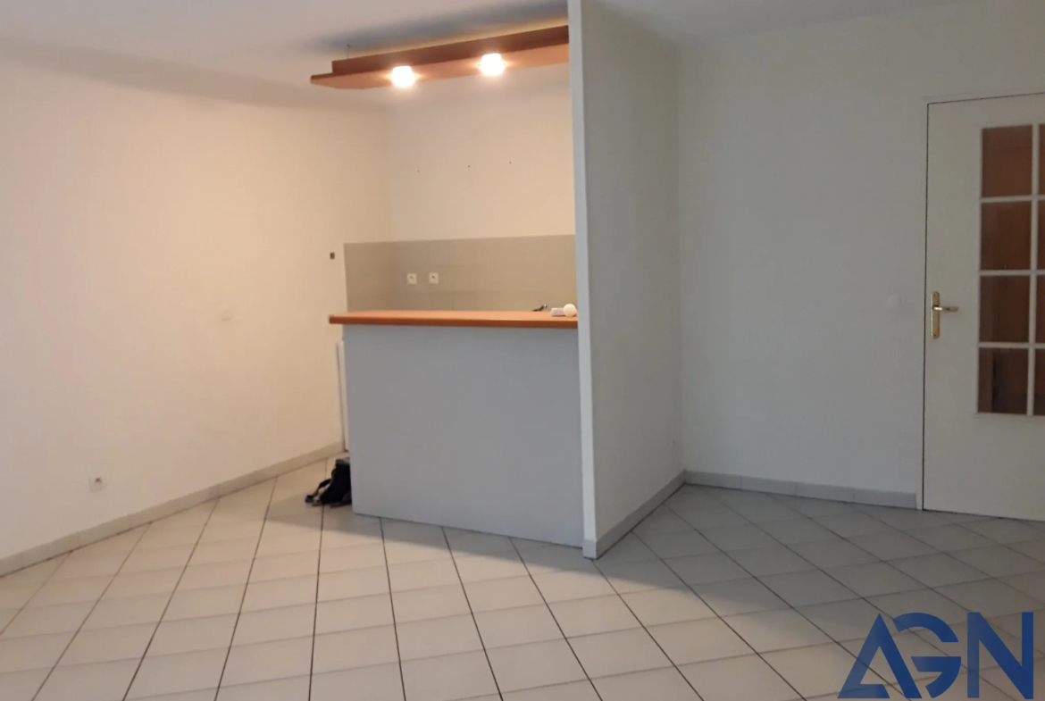 À vendre : appartement studio de 33,49 m² à Montpellier avec terrasse 