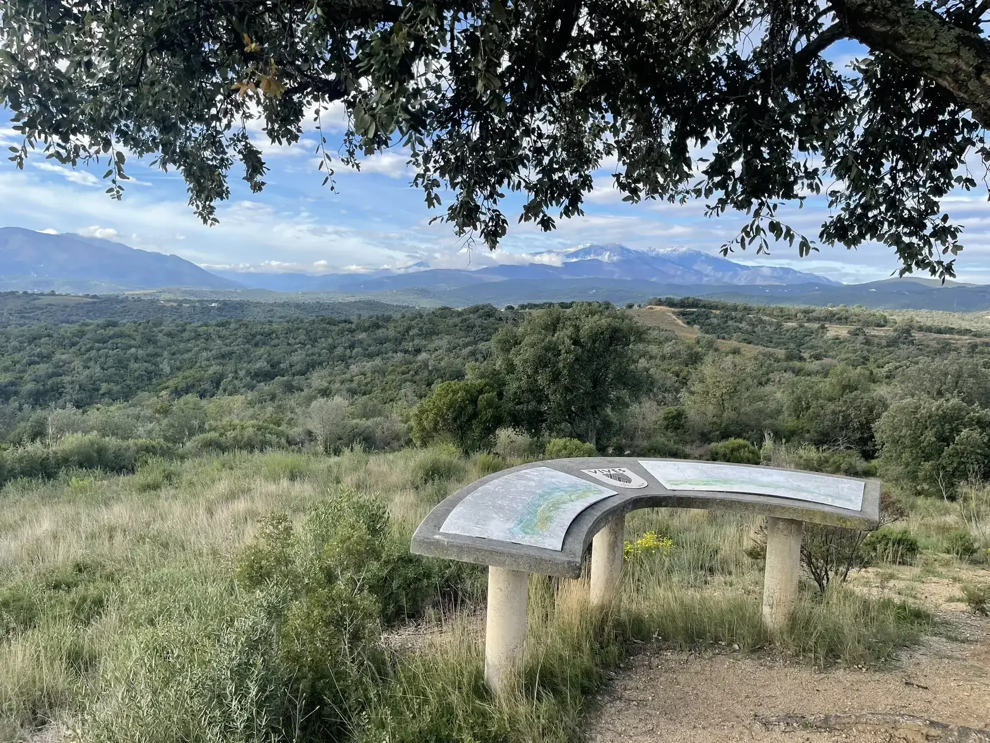 Terrain de loisir avec casot à vendre à Vives 