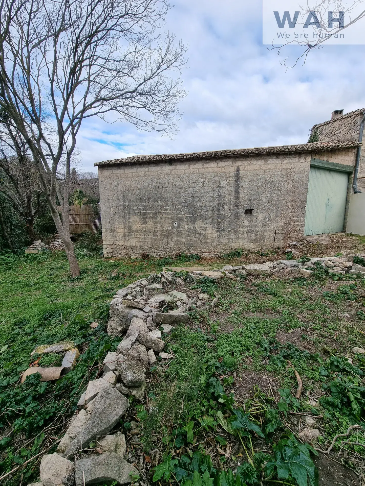 Remise en Pierre Viabilisée à Saint Bauzille de Montmel 34160 