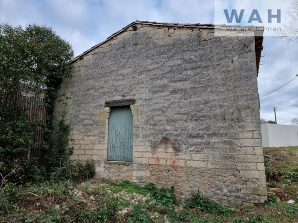 Remise en Pierre Viabilisée à Saint Bauzille de Montmel 34160