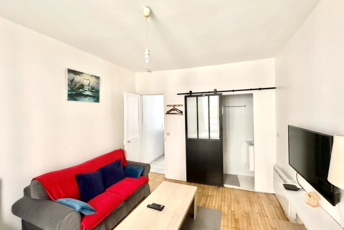 A vendre : Studio lumineux à Paris 17ème, idéal investisseur 