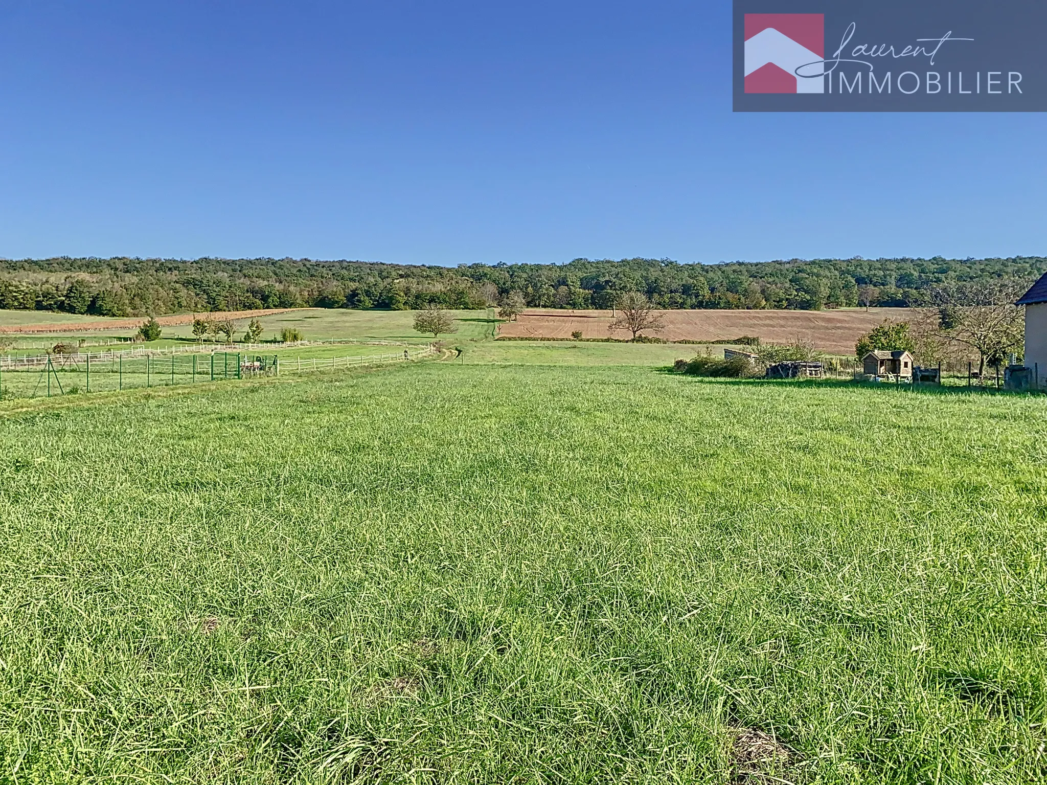 Terrain viabilisé de 2040 m² à Nanton - À saisir! 