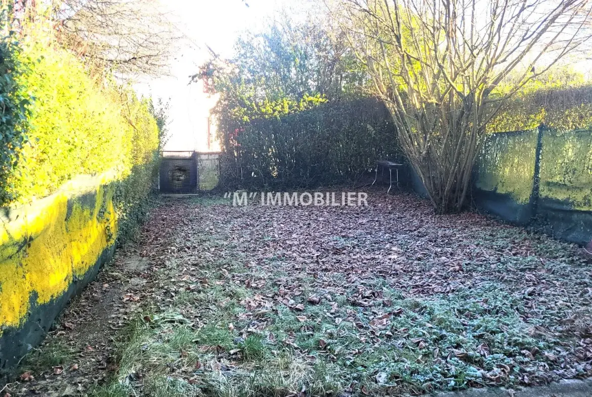 Maison 3 Chambres avec Garage et Jardin à Nogent l'Artaud 