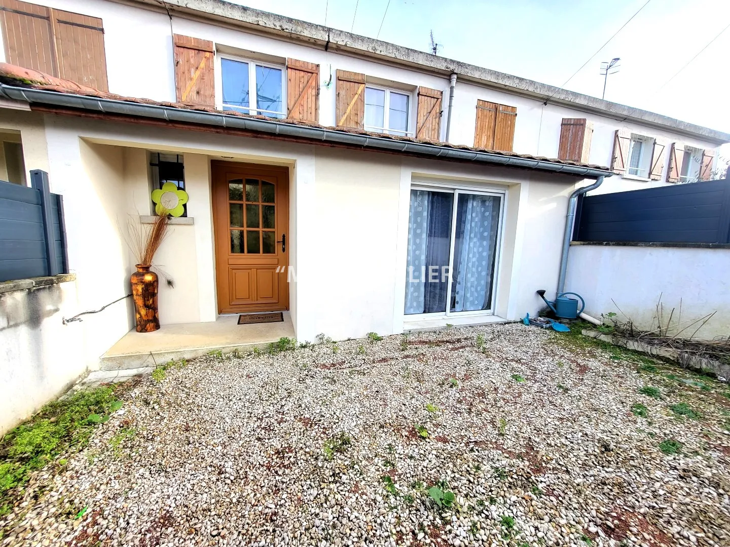 Maison 3 Chambres avec Garage et Jardin à Nogent l'Artaud 