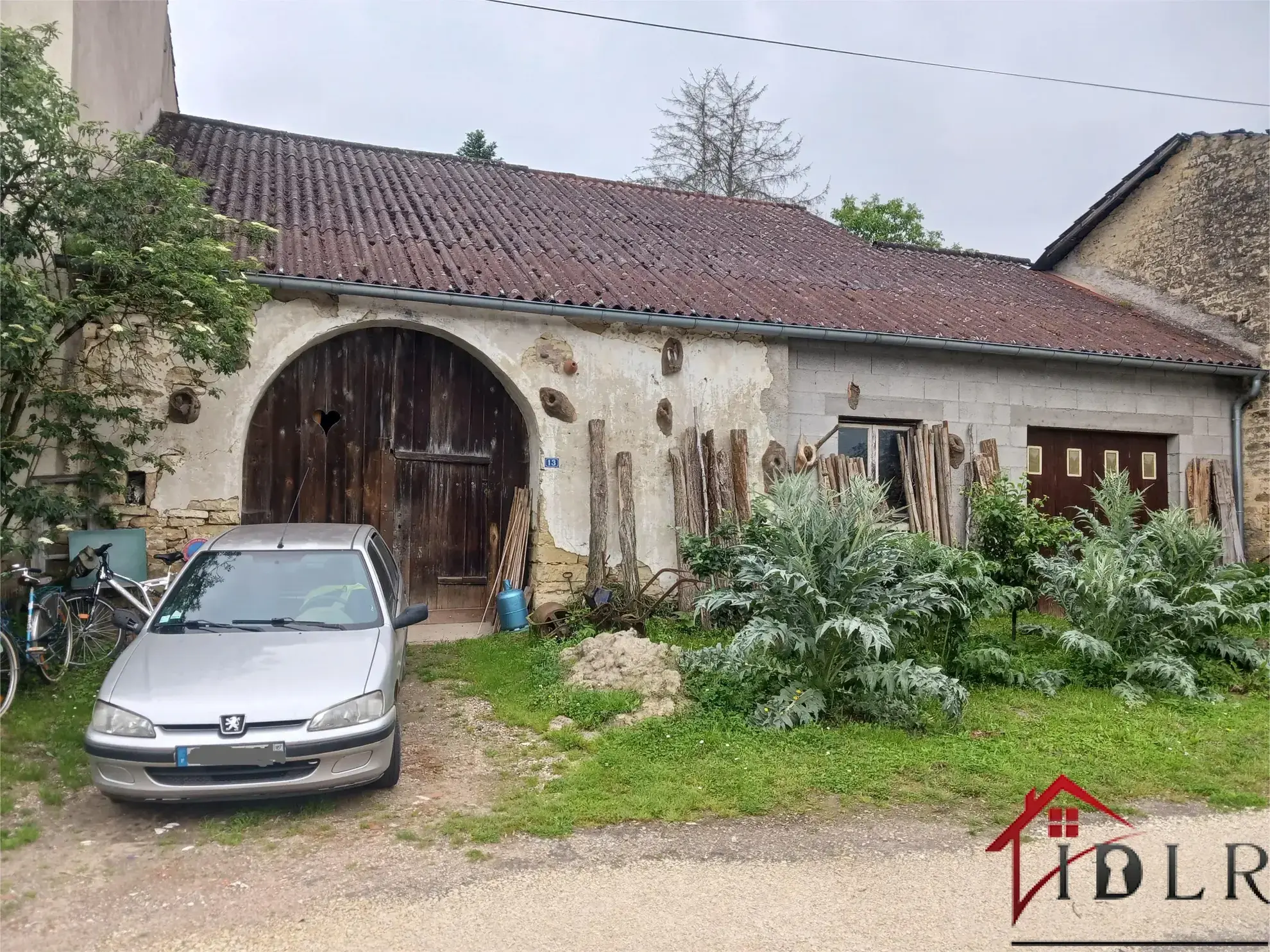 Lot de 2 maisons à rénover à Vernois-sur-Mance 