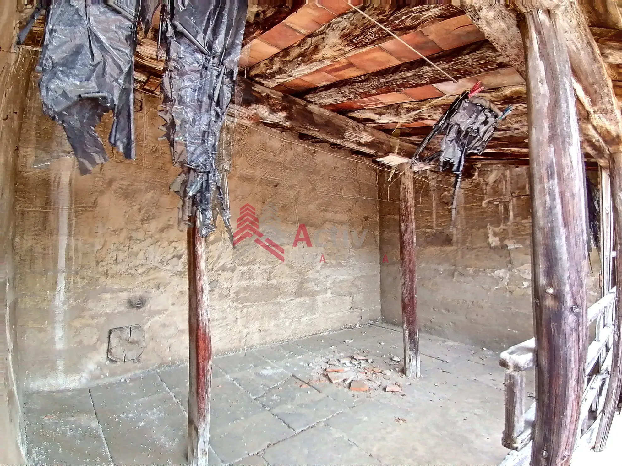 Belle maison de maître à rénover à Beaucaire 