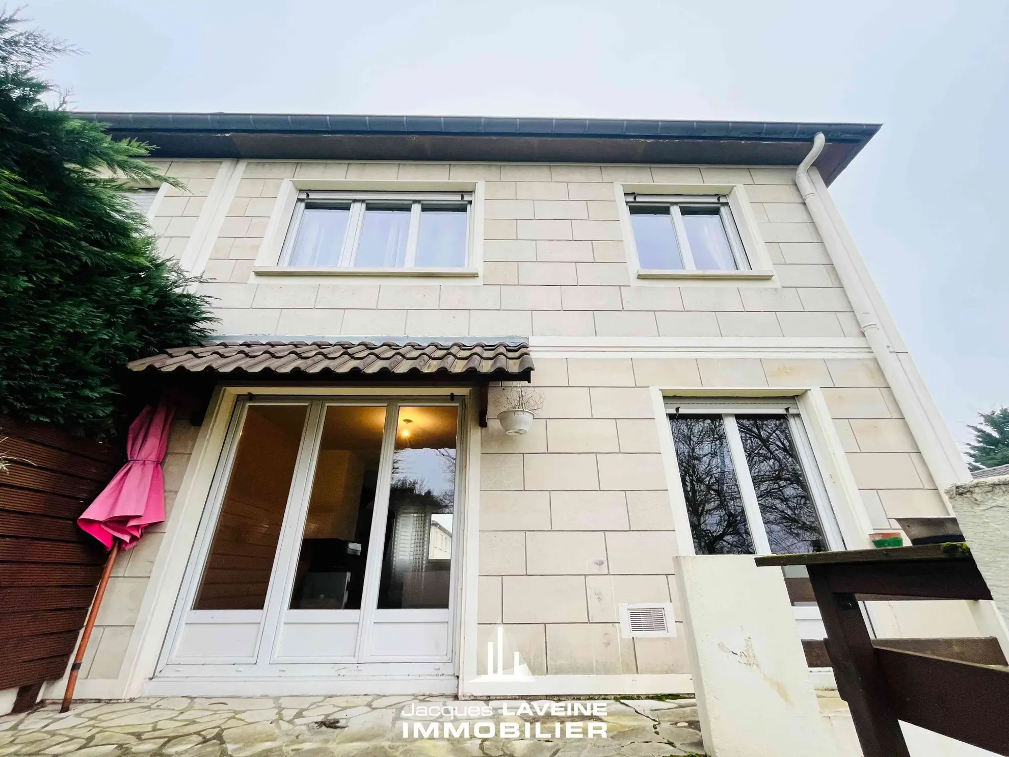 Maison de 5 pièces à vendre à Pouilly – 213000 EUR 