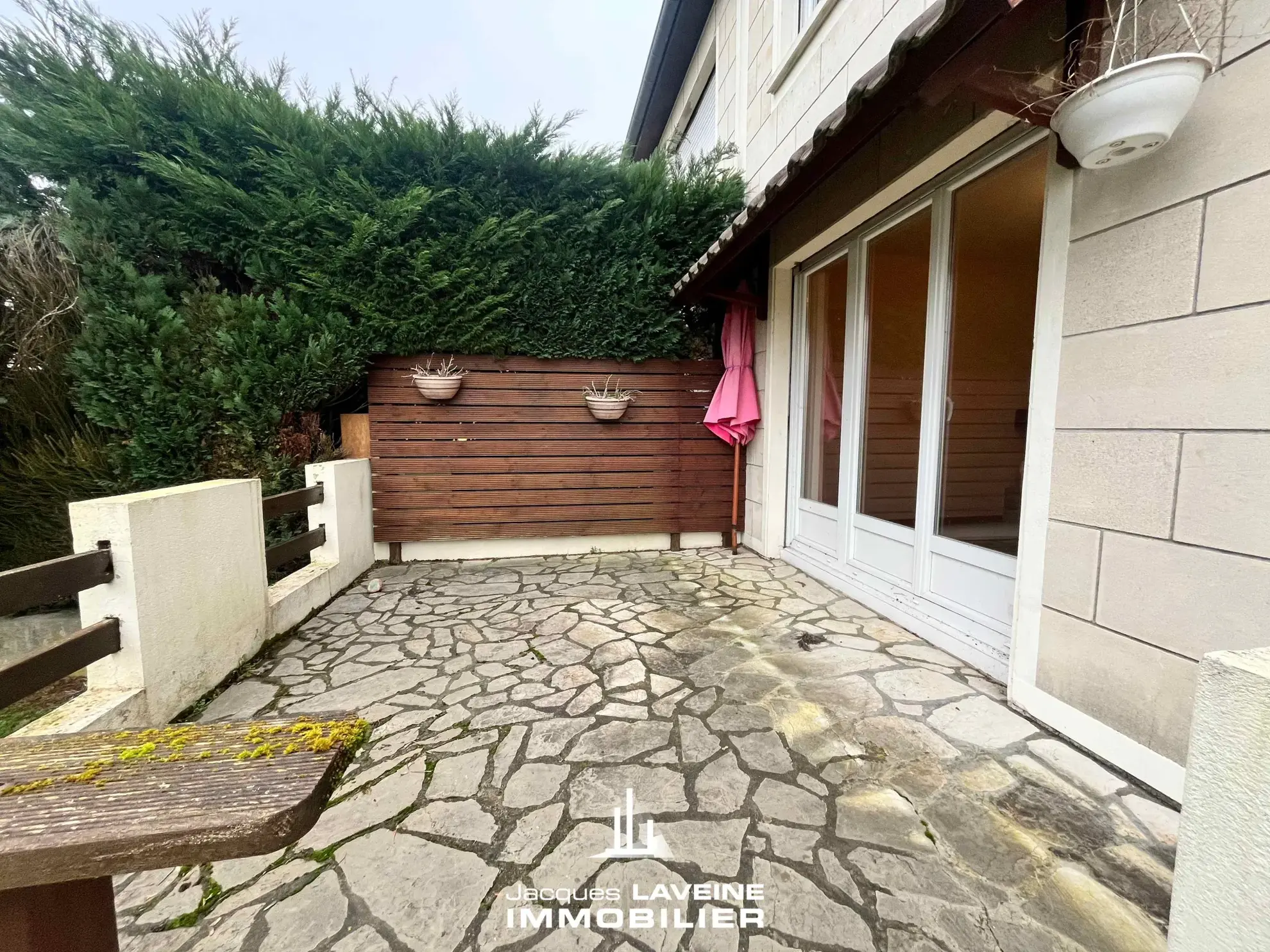 Maison de 5 pièces à vendre à Pouilly – 213000 EUR 