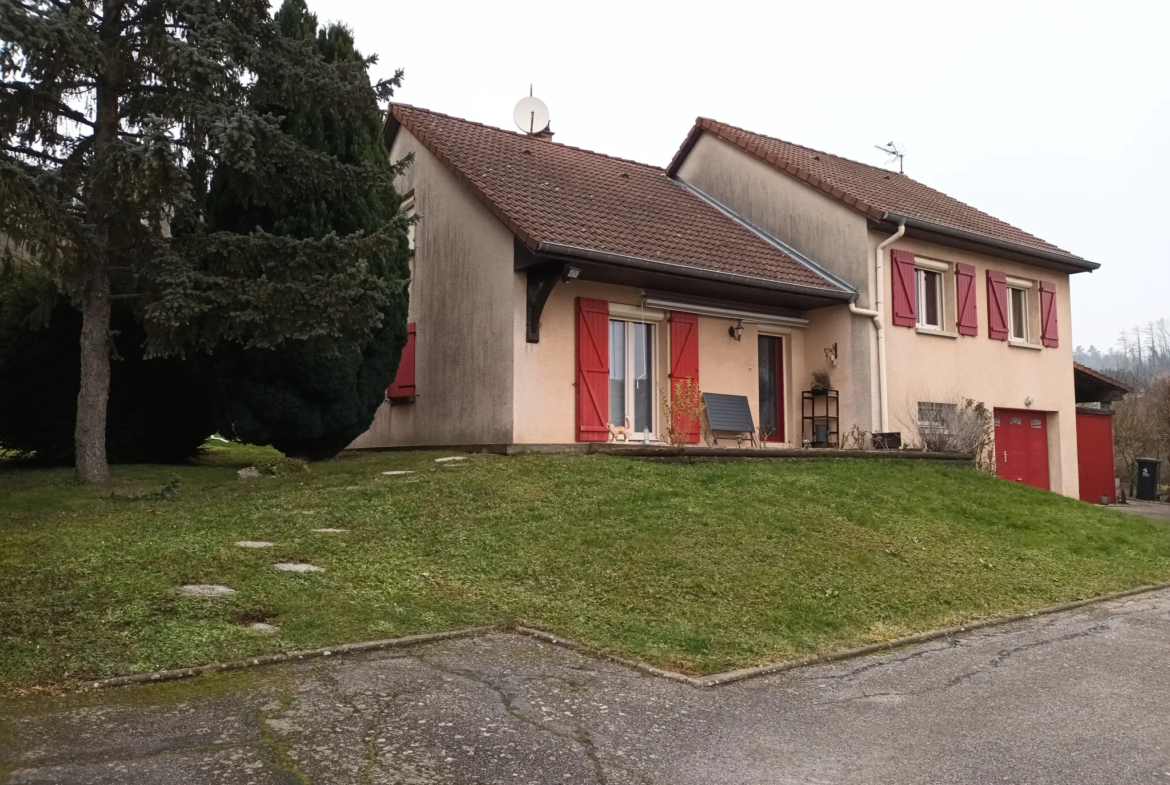 Pavillon T6 spacieux à Foug sur 1.485 m² de terrain 