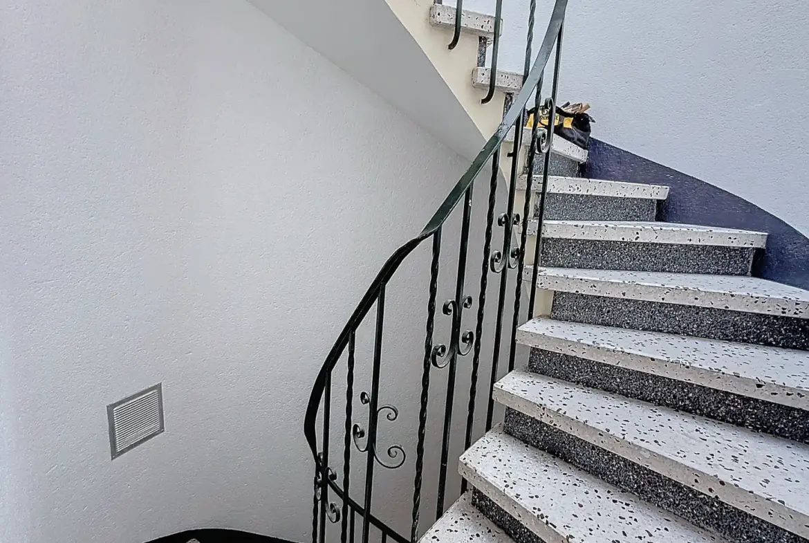 Vente d'un appartement F2 avec balcon à Amélie-les-Bains 