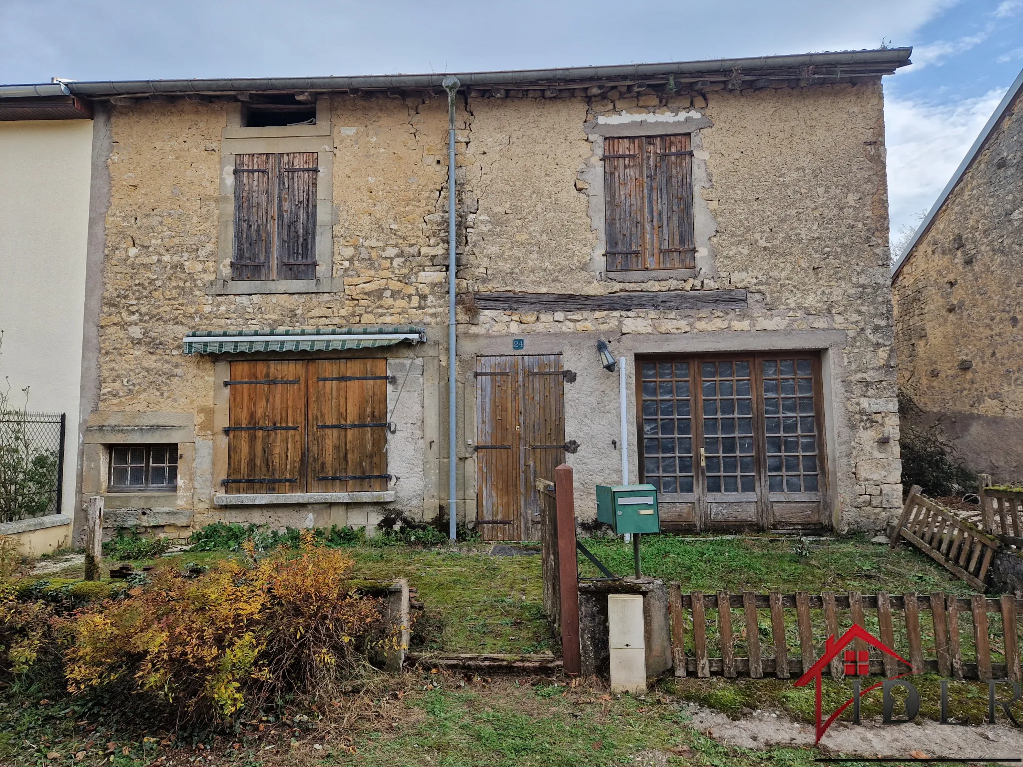 Maison à rénover de 118 m² à Voisey, Haute-Marne 