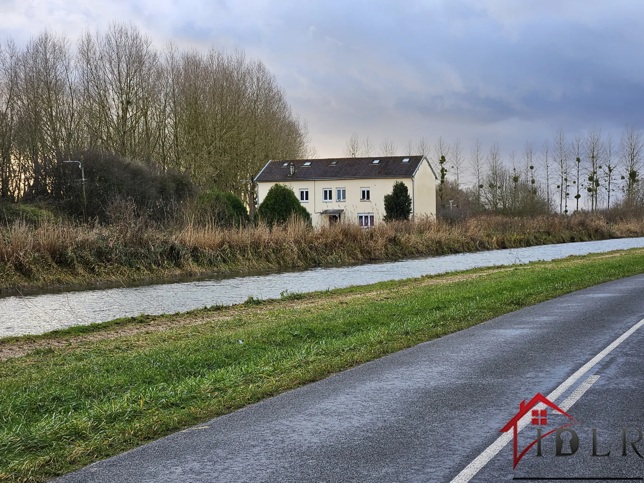 Immeuble à vendre à Sermaize-les-Bains avec revenus locatifs 