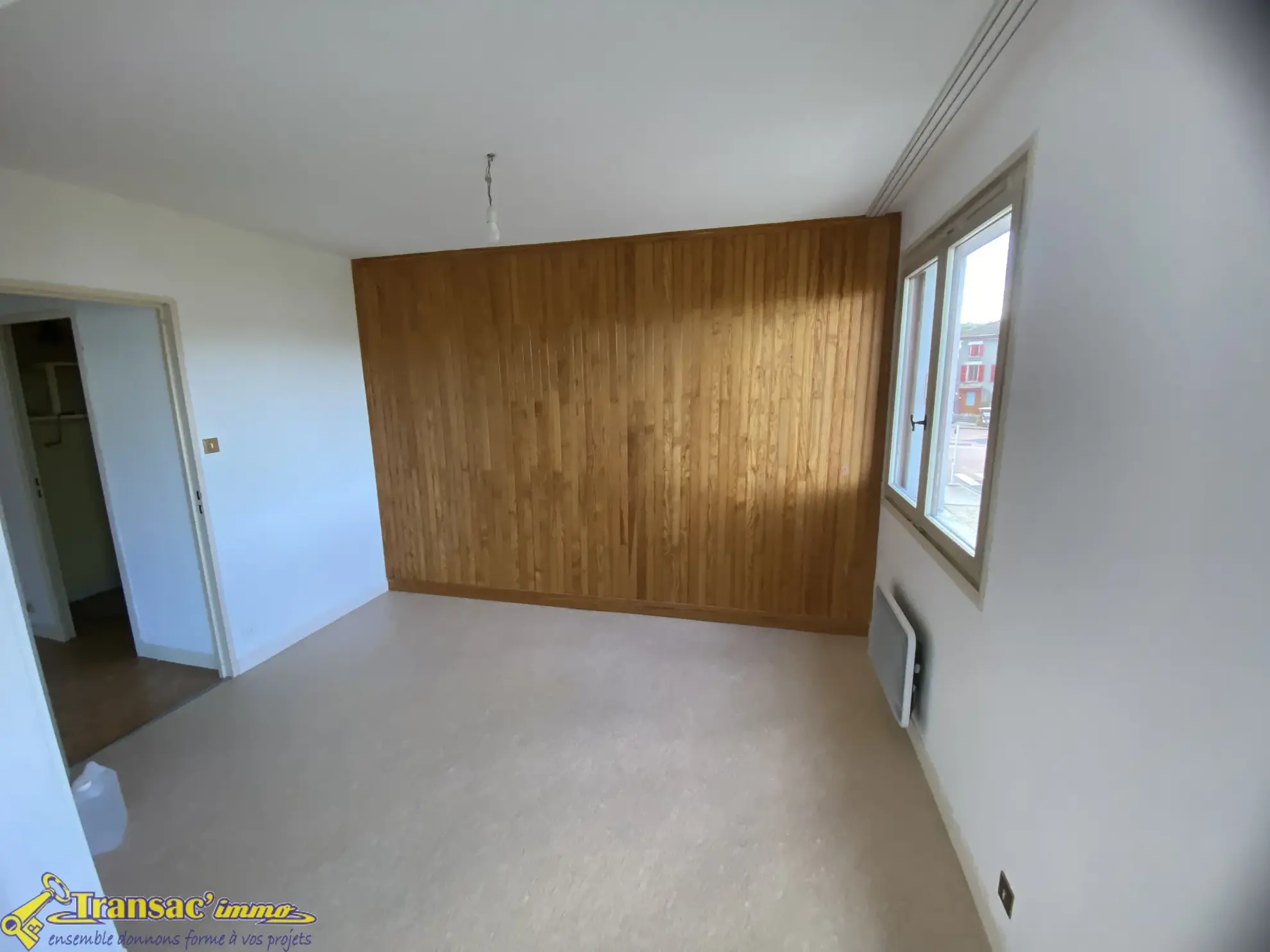 À vendre à Courpière : appartement T4 spacieux avec balcon 