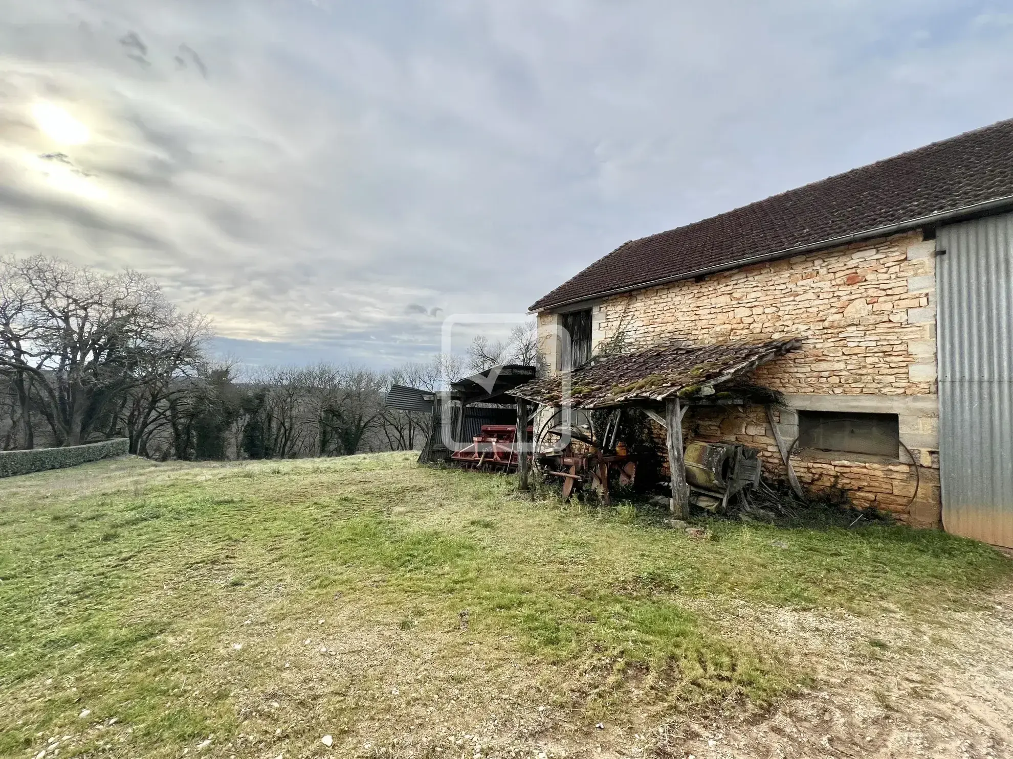 Grange à rénover de 200 m² à vendre à La Dornac 