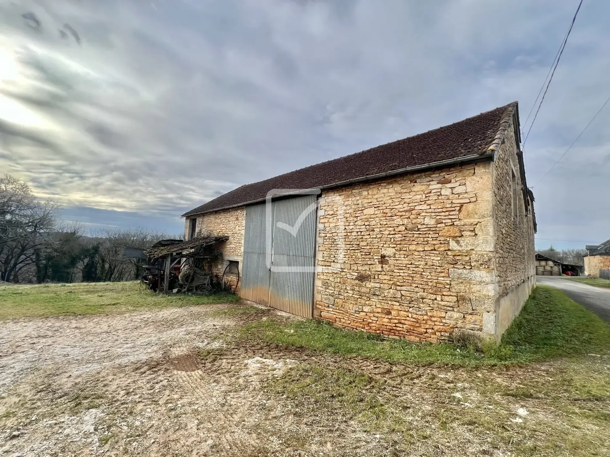 Grange à rénover de 200 m² à vendre à La Dornac 