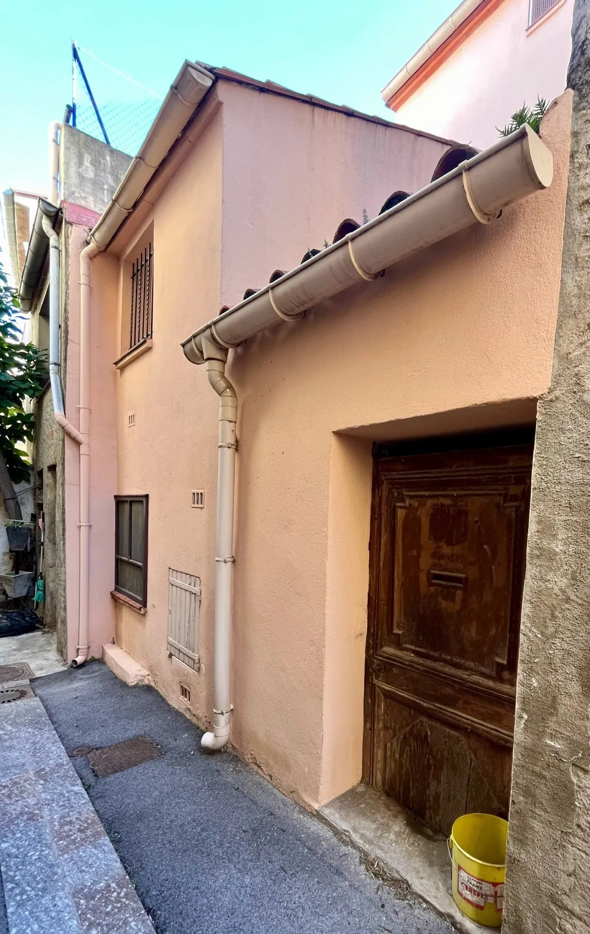 Petite Maison à Rénover avec Jardin de Loisir au Boulou 