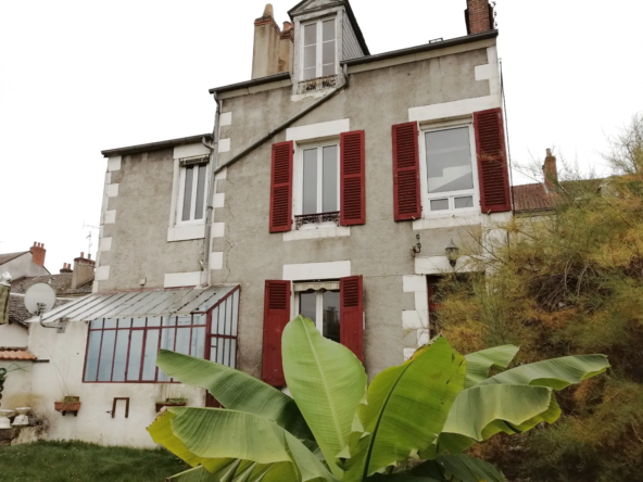 Maison à vendre à Nevers - 5 chambres et jardin