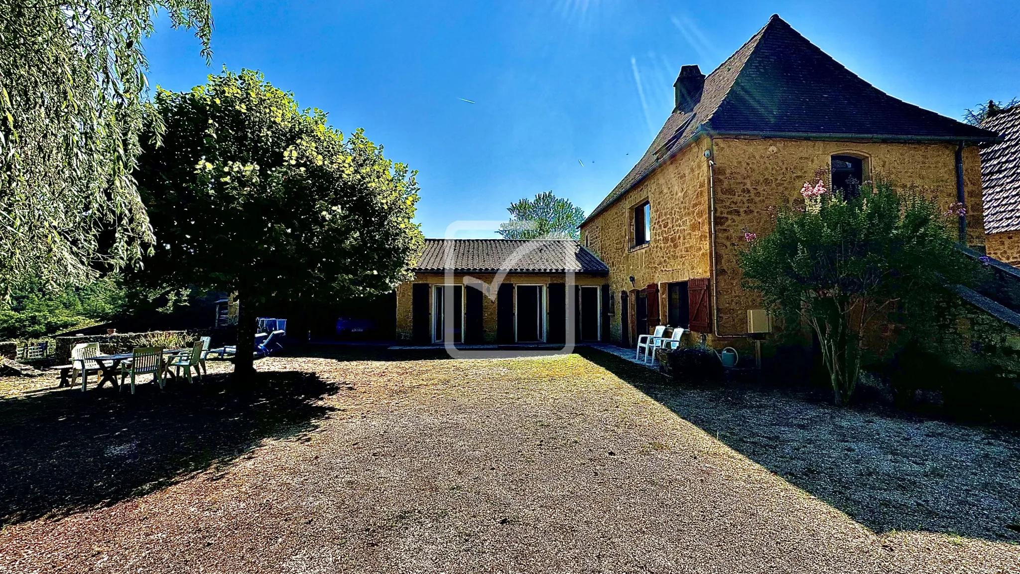 Maison en pierre avec jardin à St Cirq Madelon - Charme et Authenticité 