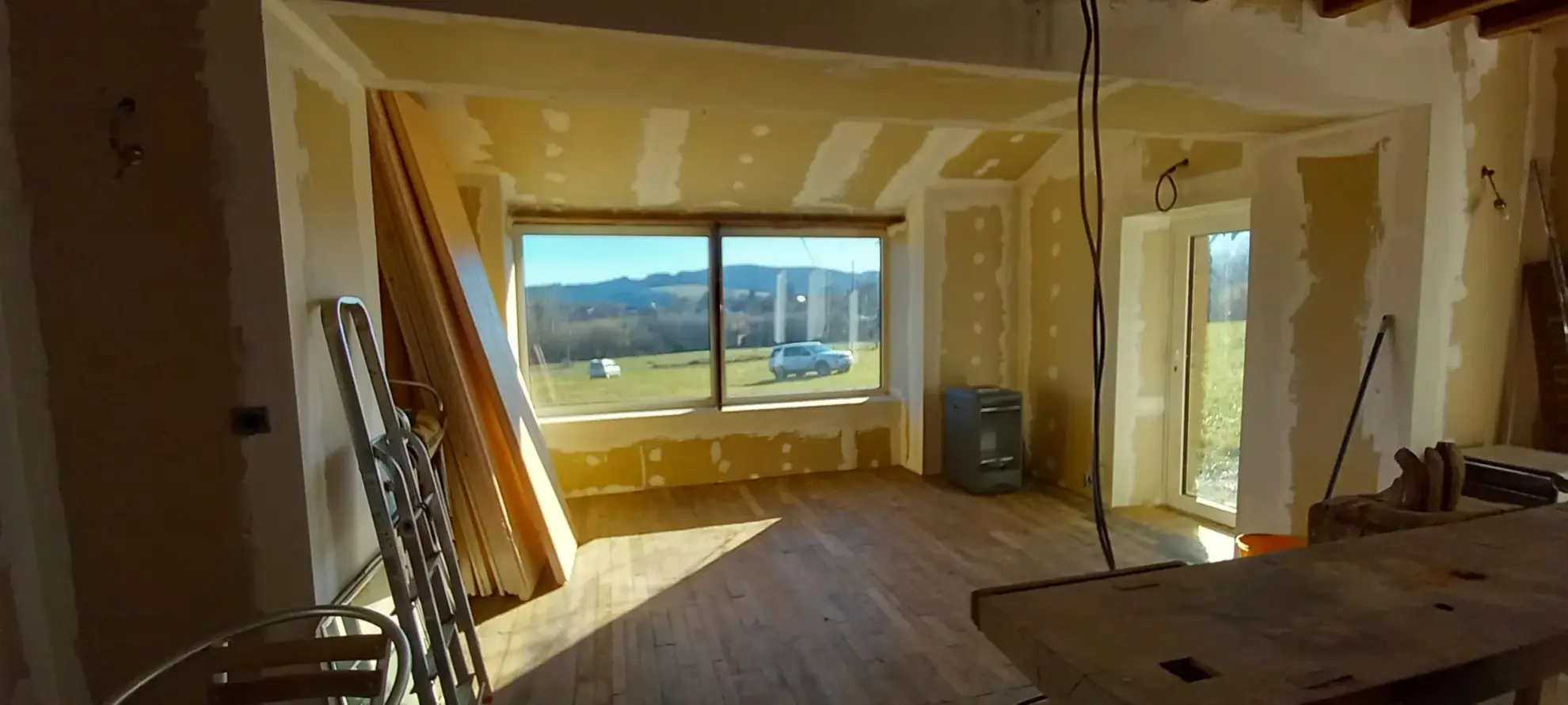 Maison indépendante en pierres à Bosmoreau-les-Mines - 146 m² à rénover 