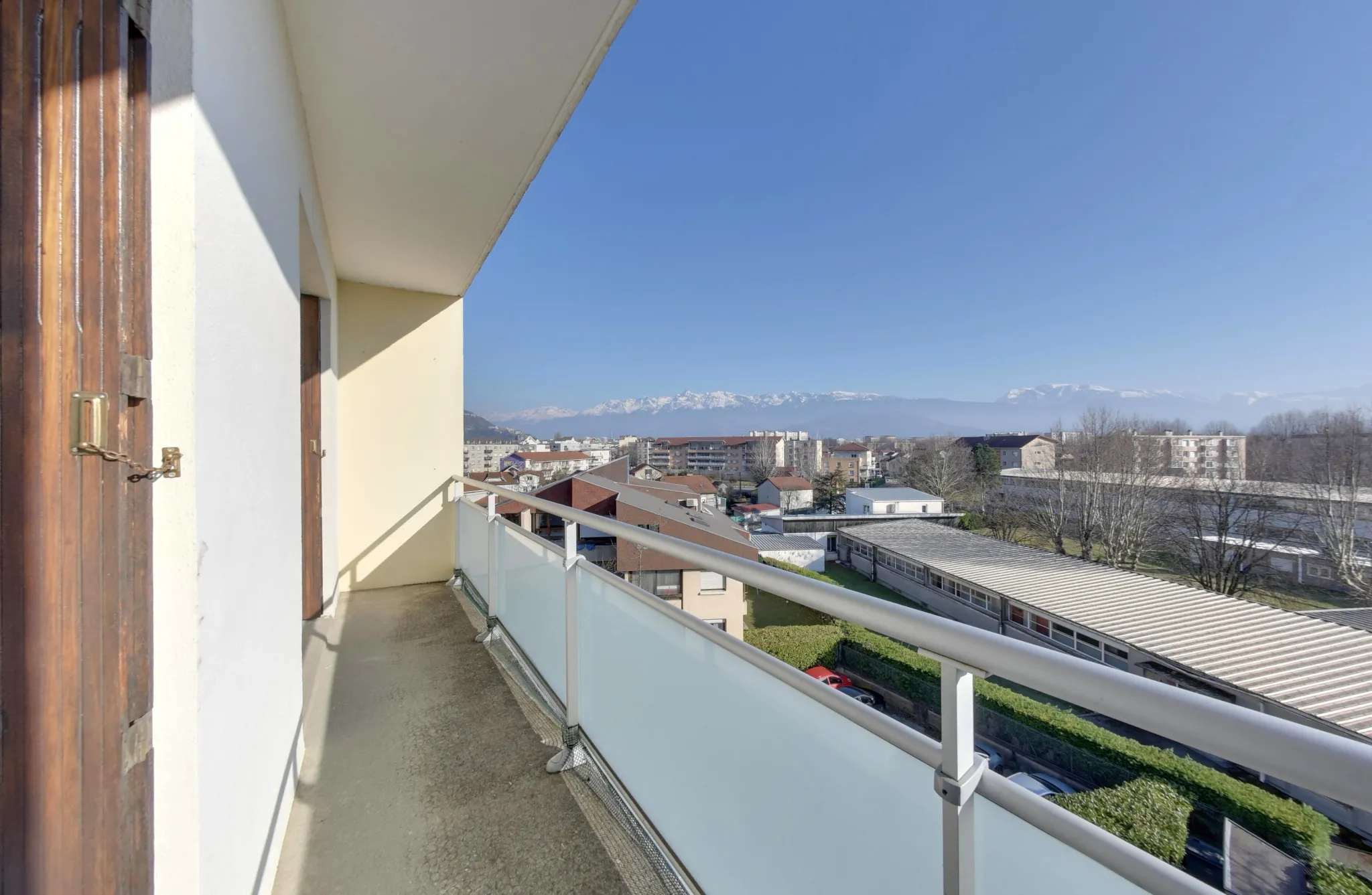 Vente appartement 2 chambres avec balcon et vue montagnes à Fontaine 