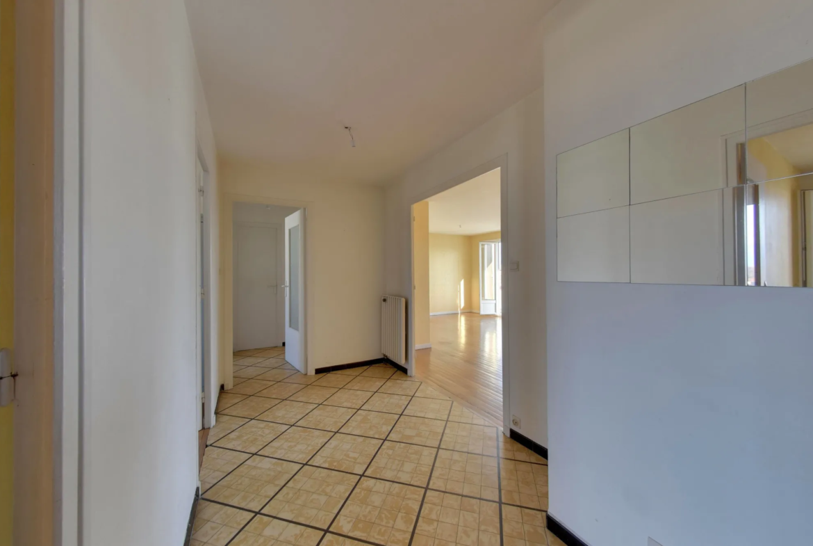 Vente appartement 2 chambres avec balcon et vue montagnes à Fontaine 