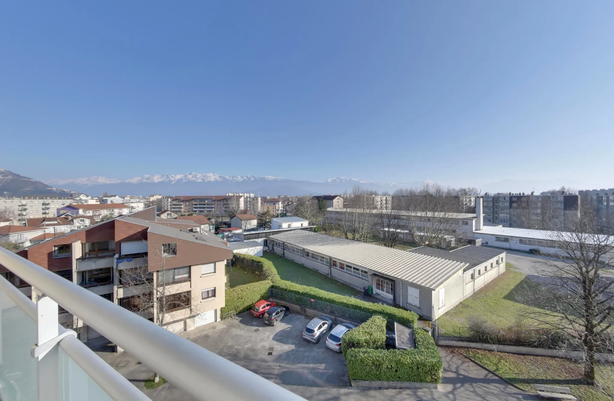 Vente appartement 2 chambres avec balcon et vue montagnes à Fontaine 