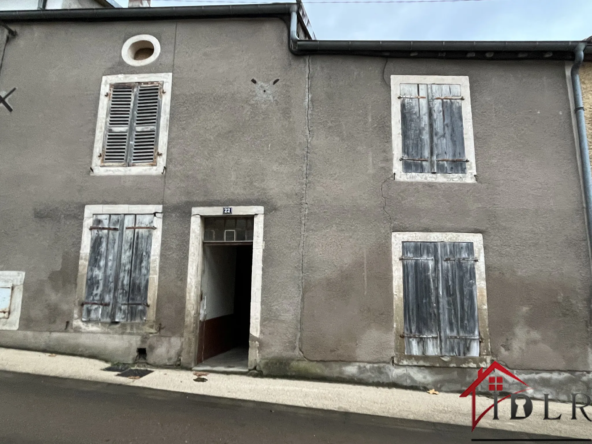 Maison à rénover à Bourbonne-les-Bains à saisir