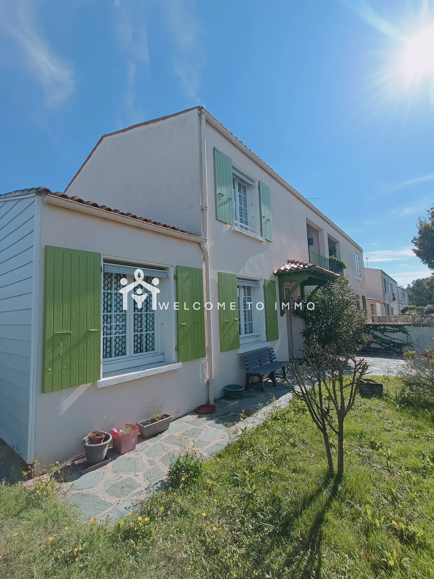 Maison familiale 93 m² à La Rochelle avec garage et terrasse 