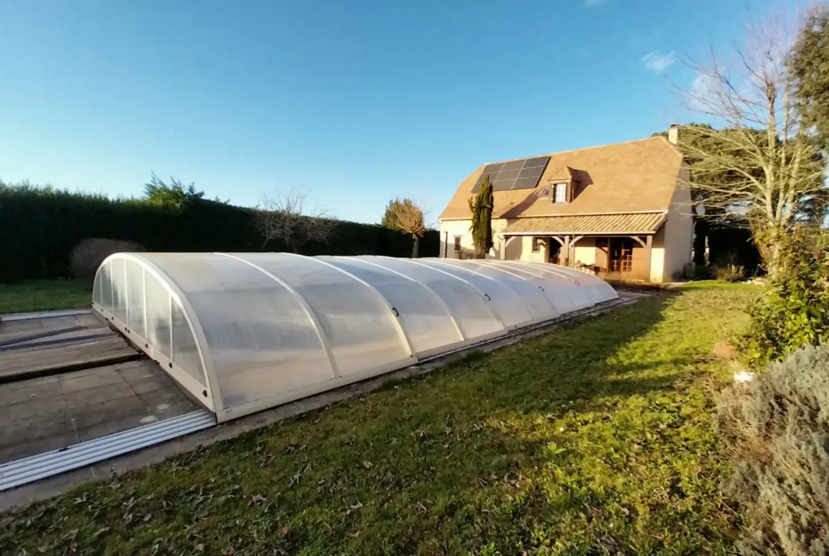 Maison à vendre à Prigonrieux - 4 chambres avec piscine 