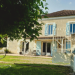 Maison lumineuse et spacieuse à Bazas avec piscine