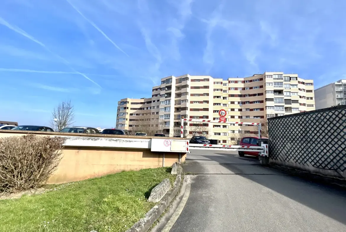 Vente d'un appartement spacieux de 4 pièces à Noisy-Champs, Champs-sur-Marne 