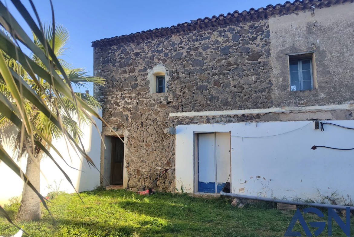 À vendre : Maison de 90 m² avec jardin à Agde 