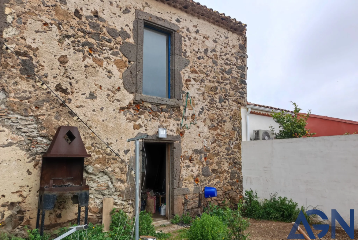 À vendre : Maison de 90 m² avec jardin à Agde 